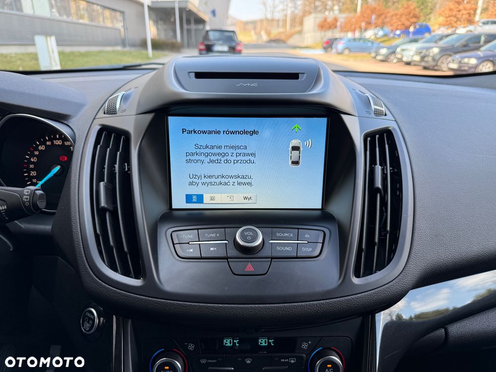 Ford Kuga 1.5 EcoBoost 2x4 Titanium - 22