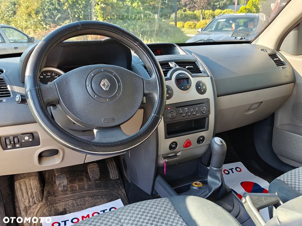 Renault Megane 1.4 Authentique - 8