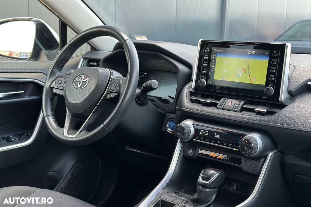 Toyota RAV4 2.5 Hybrid VVT-iE 4x2 Dynamic - 2