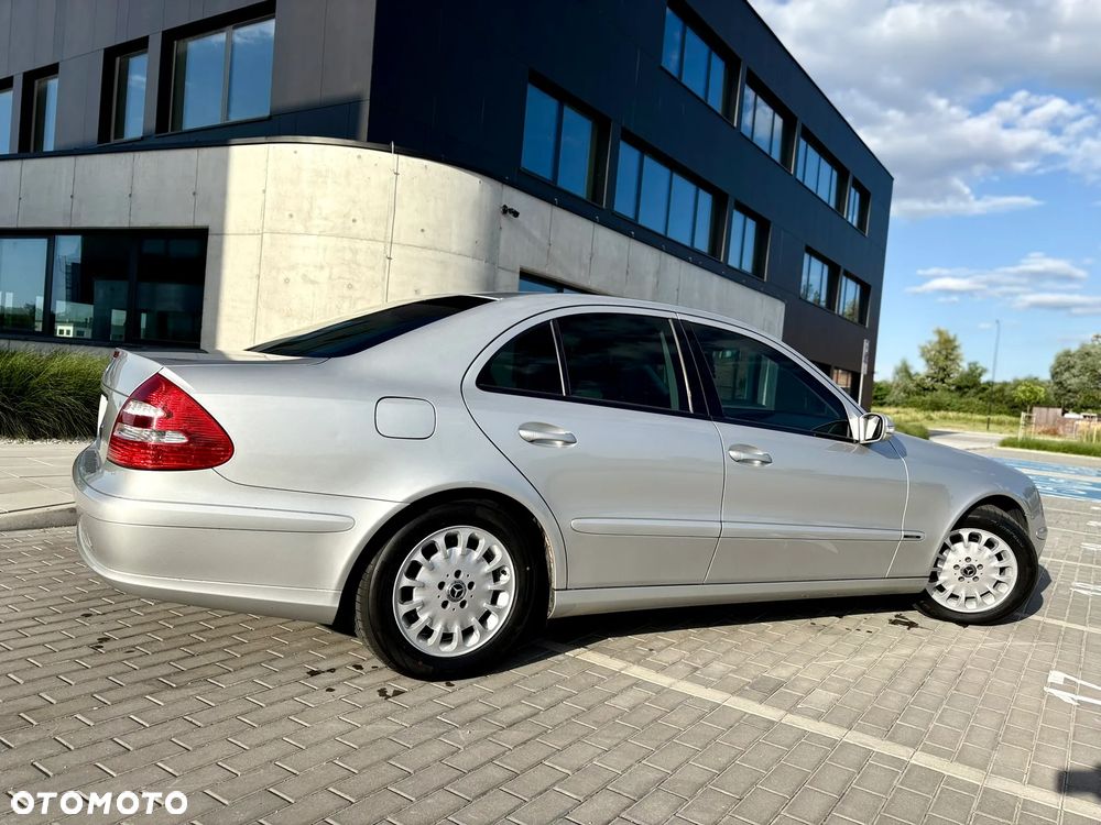 Mercedes-Benz Klasa E 200 CDI Classic DPF - 3