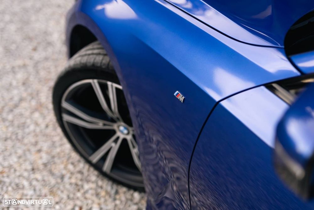 BMW 320 d Pack Desportivo M Auto - 32