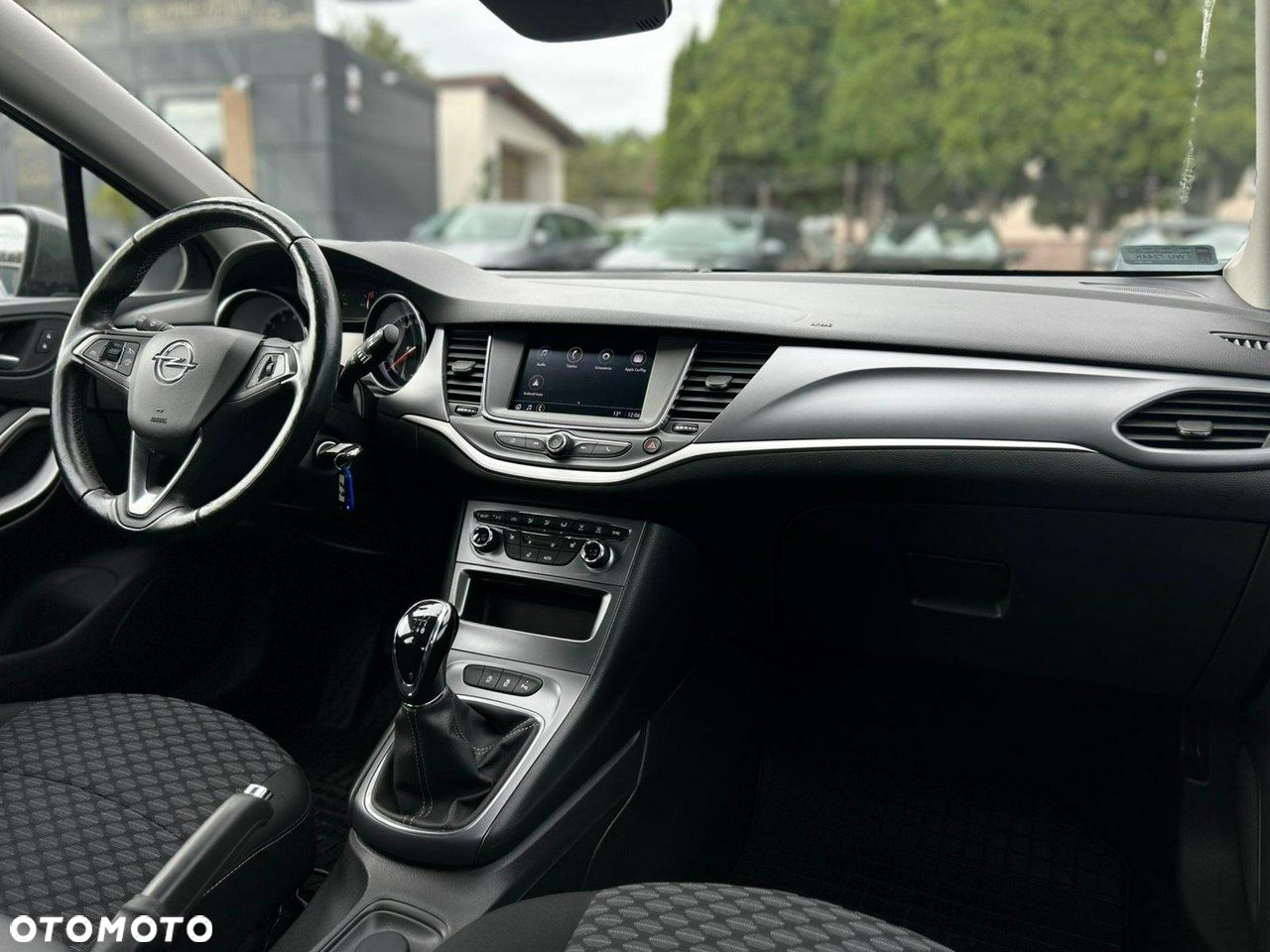 Opel Astra V 1.2 T Business Elegance S&S - 16