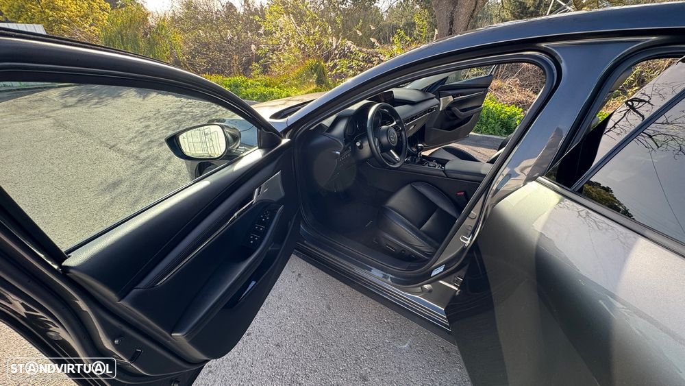 Mazda 3 2.0 Sky-G Excellence - 16