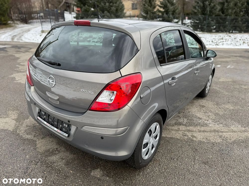 Opel Corsa 1.2 16V Edition / Active - 4