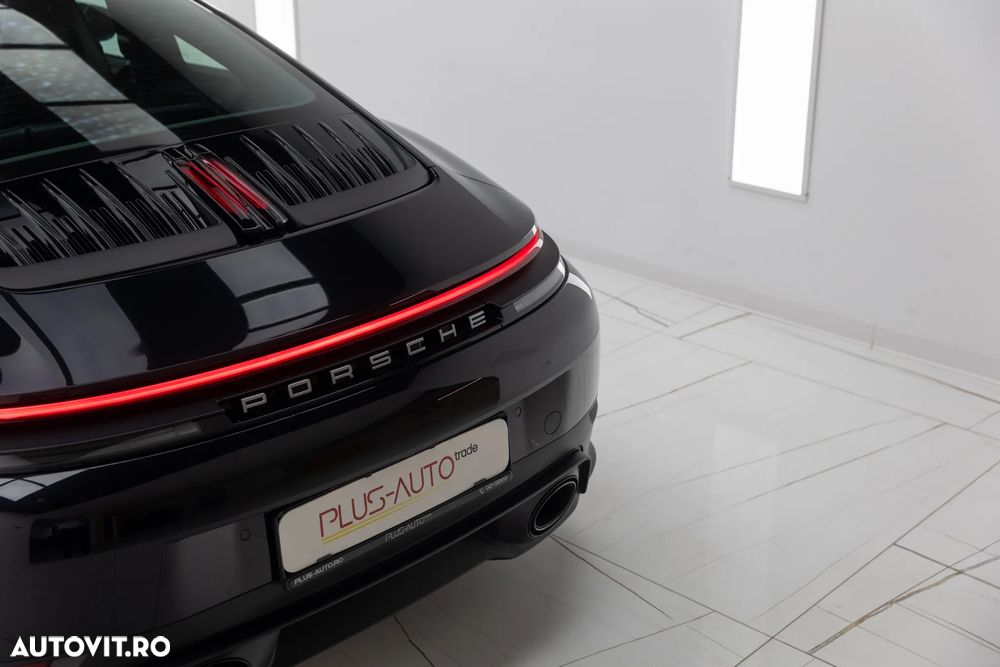 Porsche 911 Carrera PDK - 15