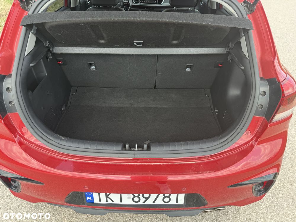 Kia Rio - 8
