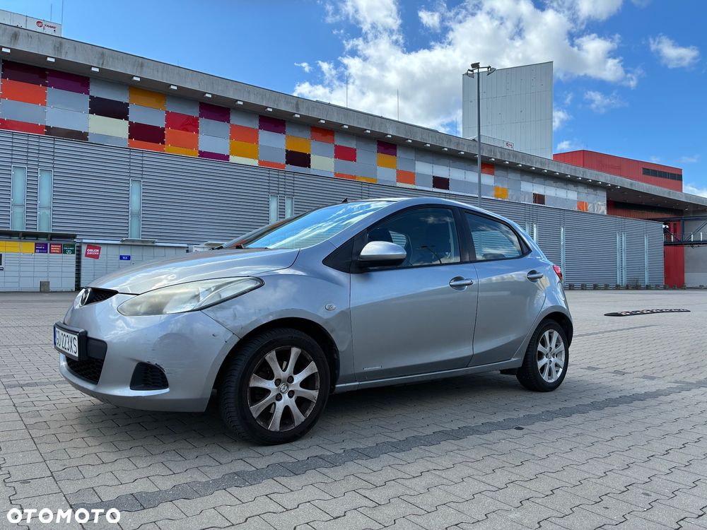 Mazda 2 - 10