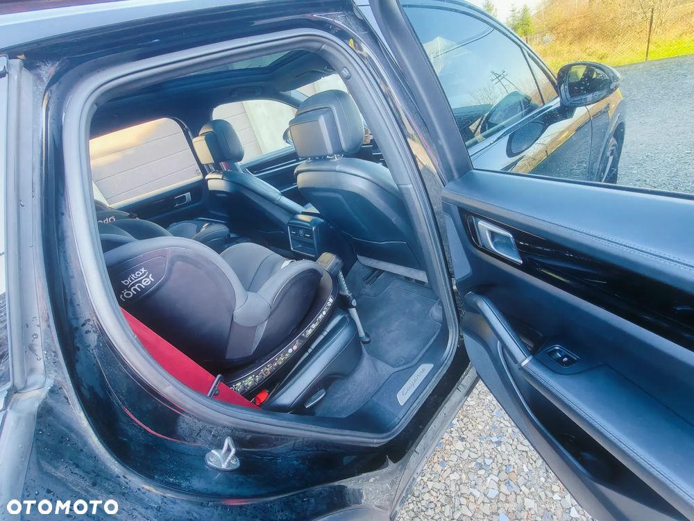 Porsche Cayenne E-Hybrid Platinum Edition - 18