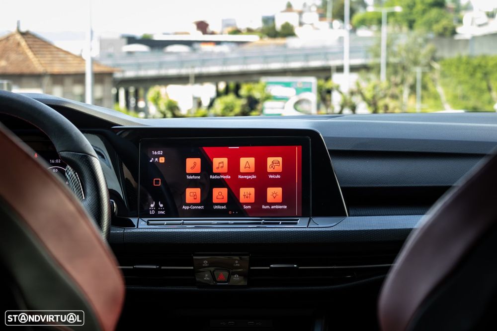 VW Golf 2.0 TSI GTI Clubsport DSG - 36