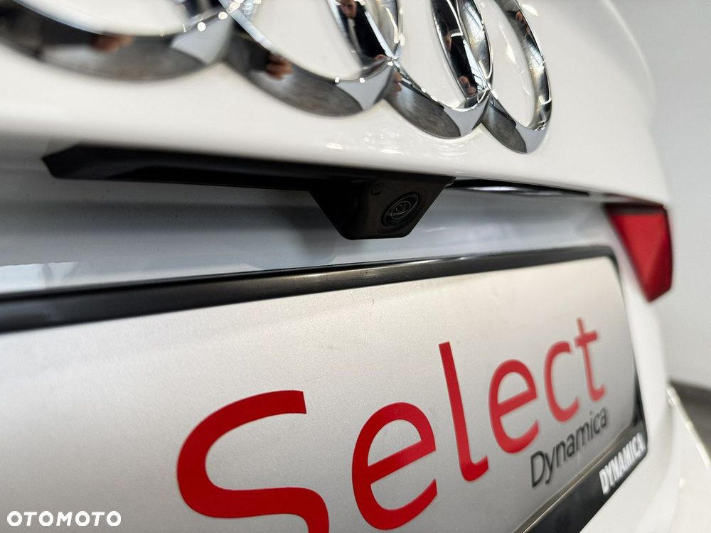 Audi Q3 Sportback - 12