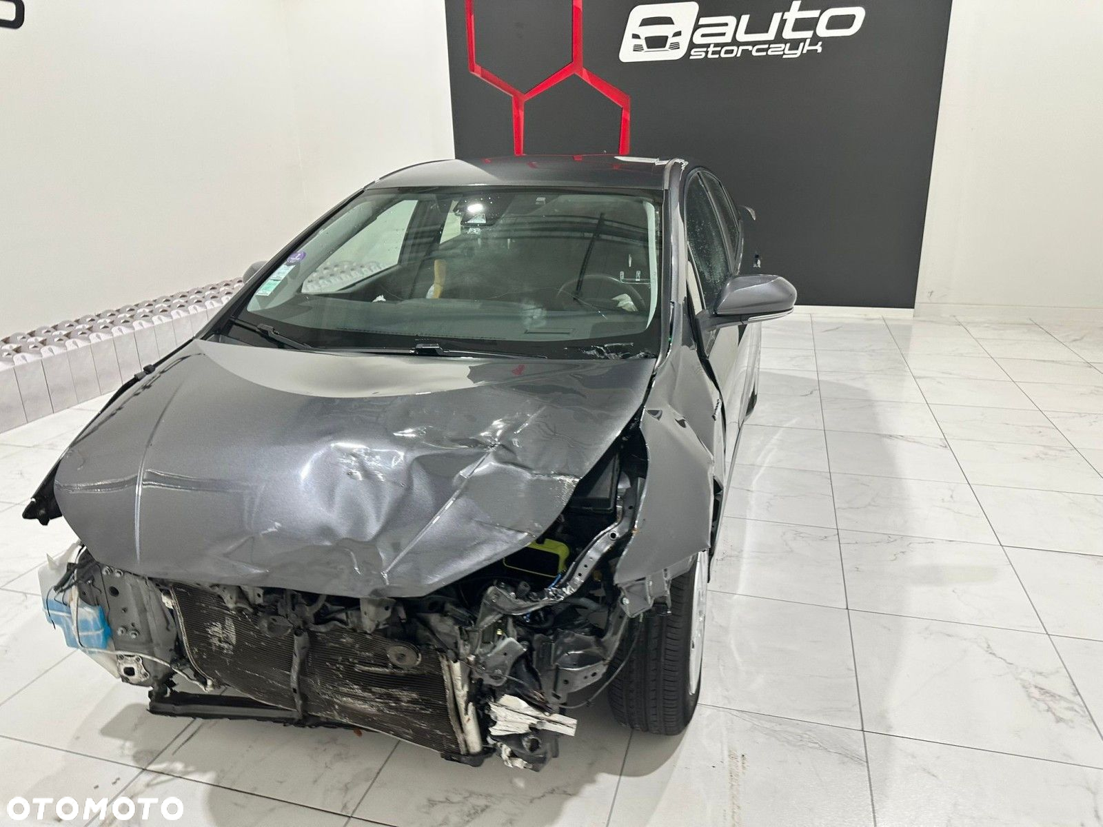 Toyota Prius - 13