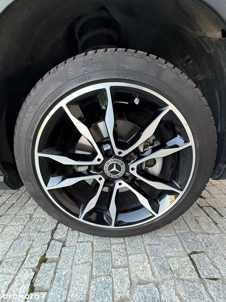 Mercedes-Benz GLA 250 4-Matic - 17