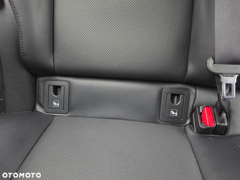 Toyota Corolla Cross 2.0 Hybrid Executive - 26