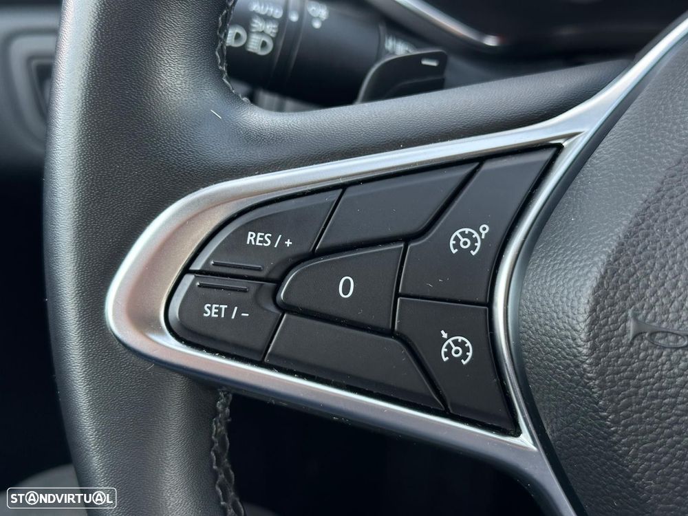 Renault Captur 1.3 TCe Exclusive EDC - 21