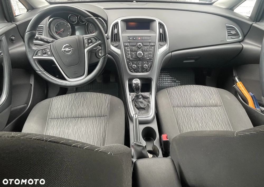 Opel Astra - 8