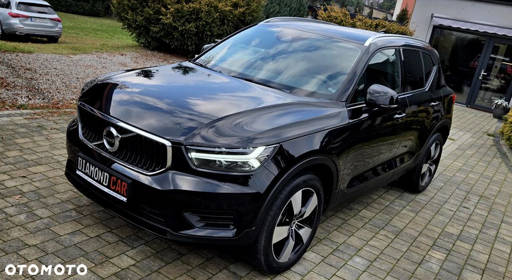 Volvo XC 40 T3 Momentum Pro - 2