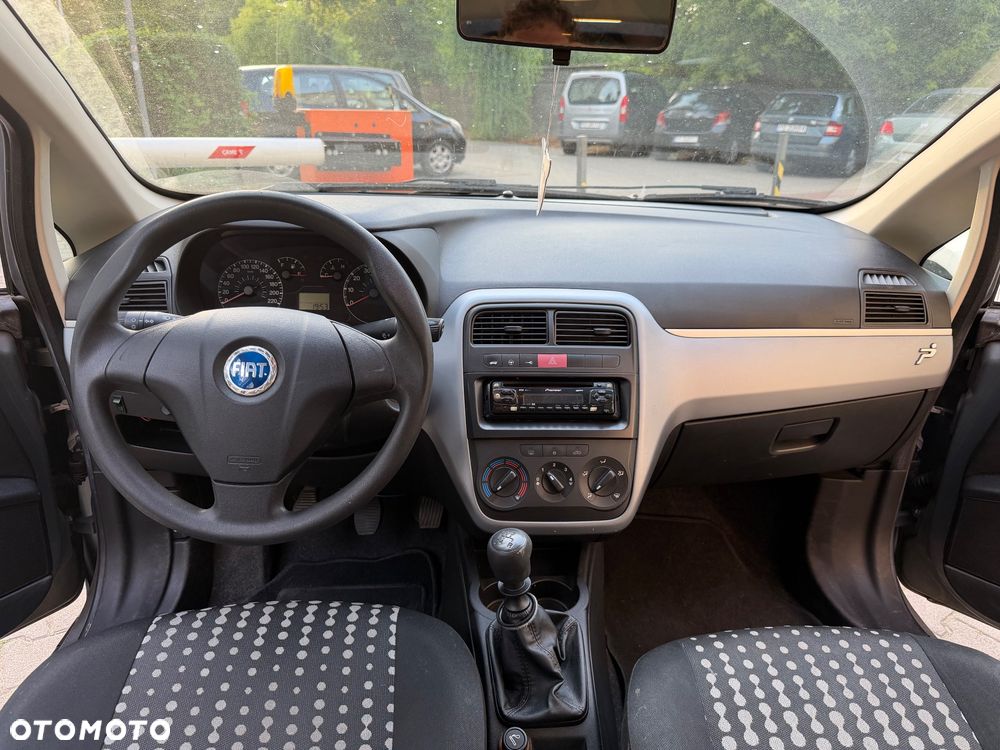 Fiat Grande Punto - 4