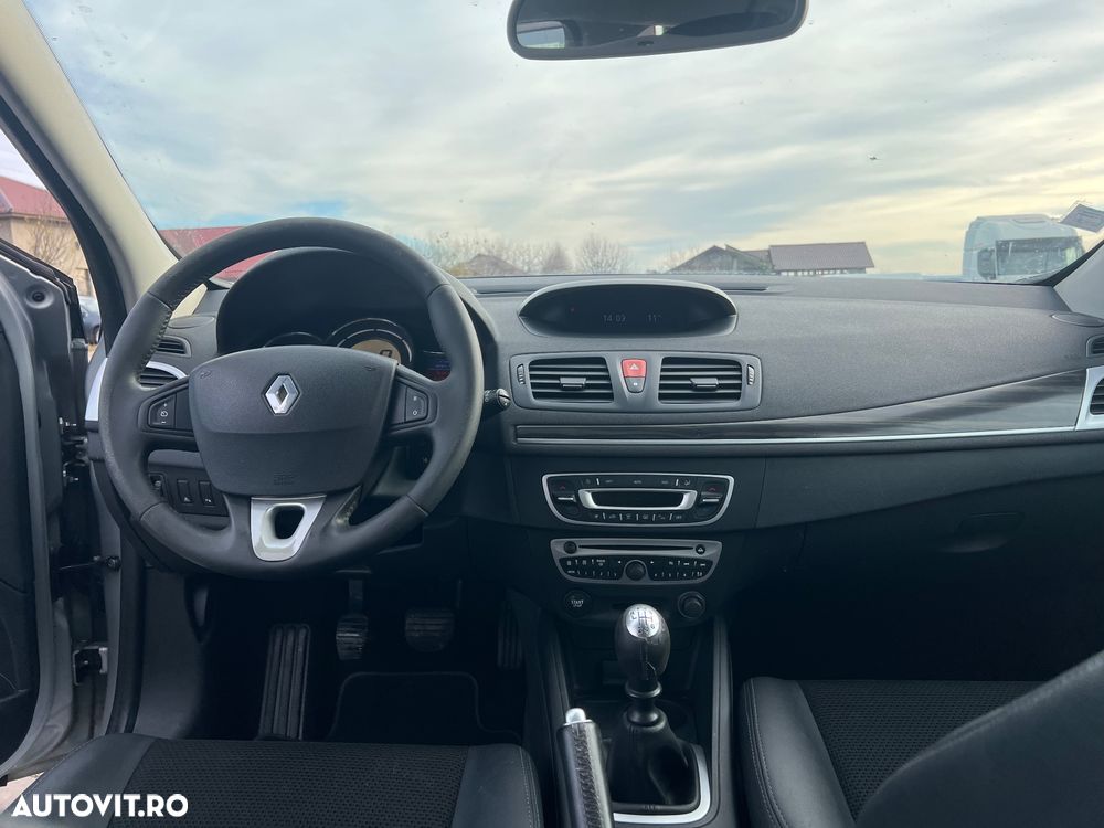 Renault Megane ENERGY dCi 110 Start & Stop Paris Business - 6