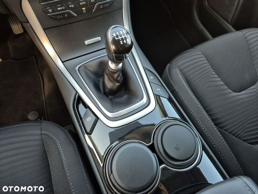 Ford S-Max 1.5 Eco Boost Start-Stopp Titanium - 19