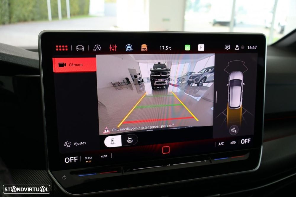 VW Golf 1.5 eTSI R-Line DSG - 34