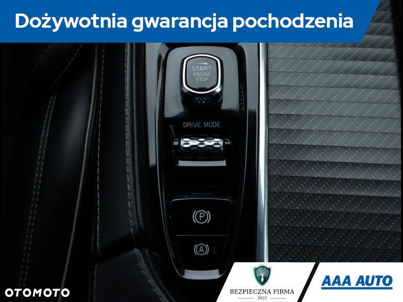 Volvo XC 90 - 22