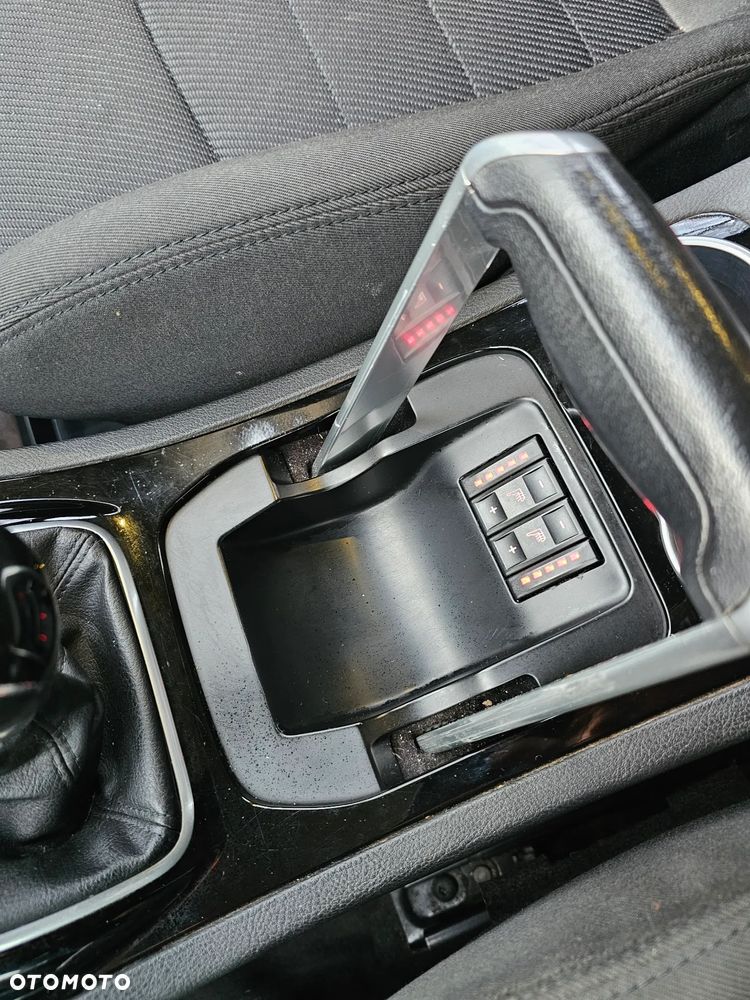 Ford S-Max 2.0 TDCi DPF Titanium - 11