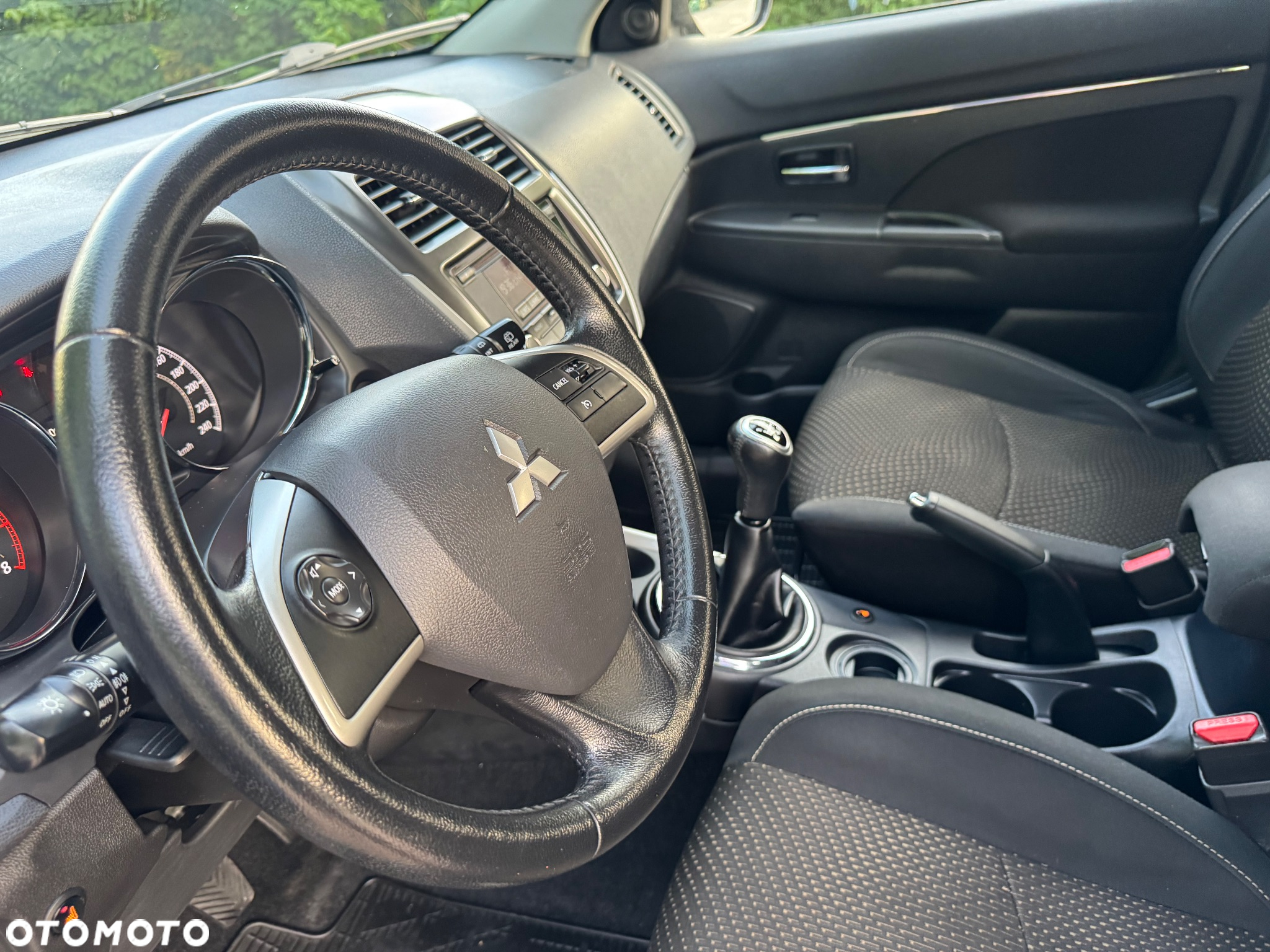 Mitsubishi ASX - 10
