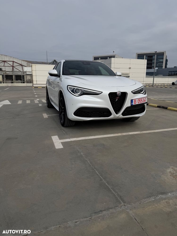 Alfa Romeo Stelvio 2.0 Turbo AWD AT8 Veloce - 13