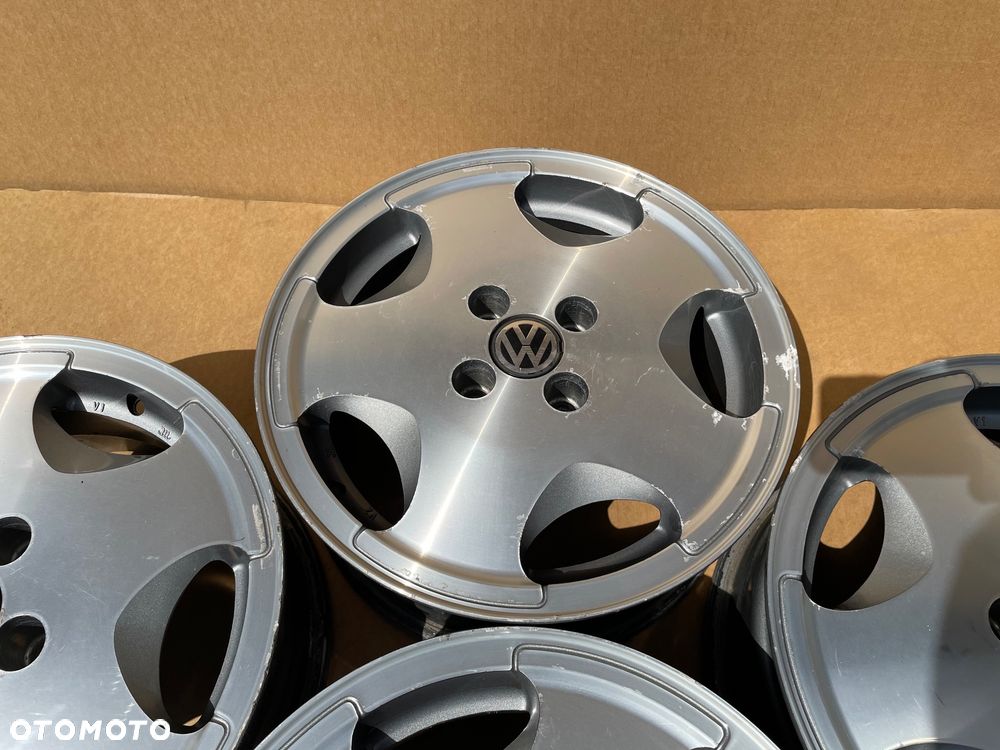 Felgi Aluminiowe Vw Golf II III Polo Canada 357601025H 191601025Q 6J 15 ET35 4x100 Oryginalne - 4