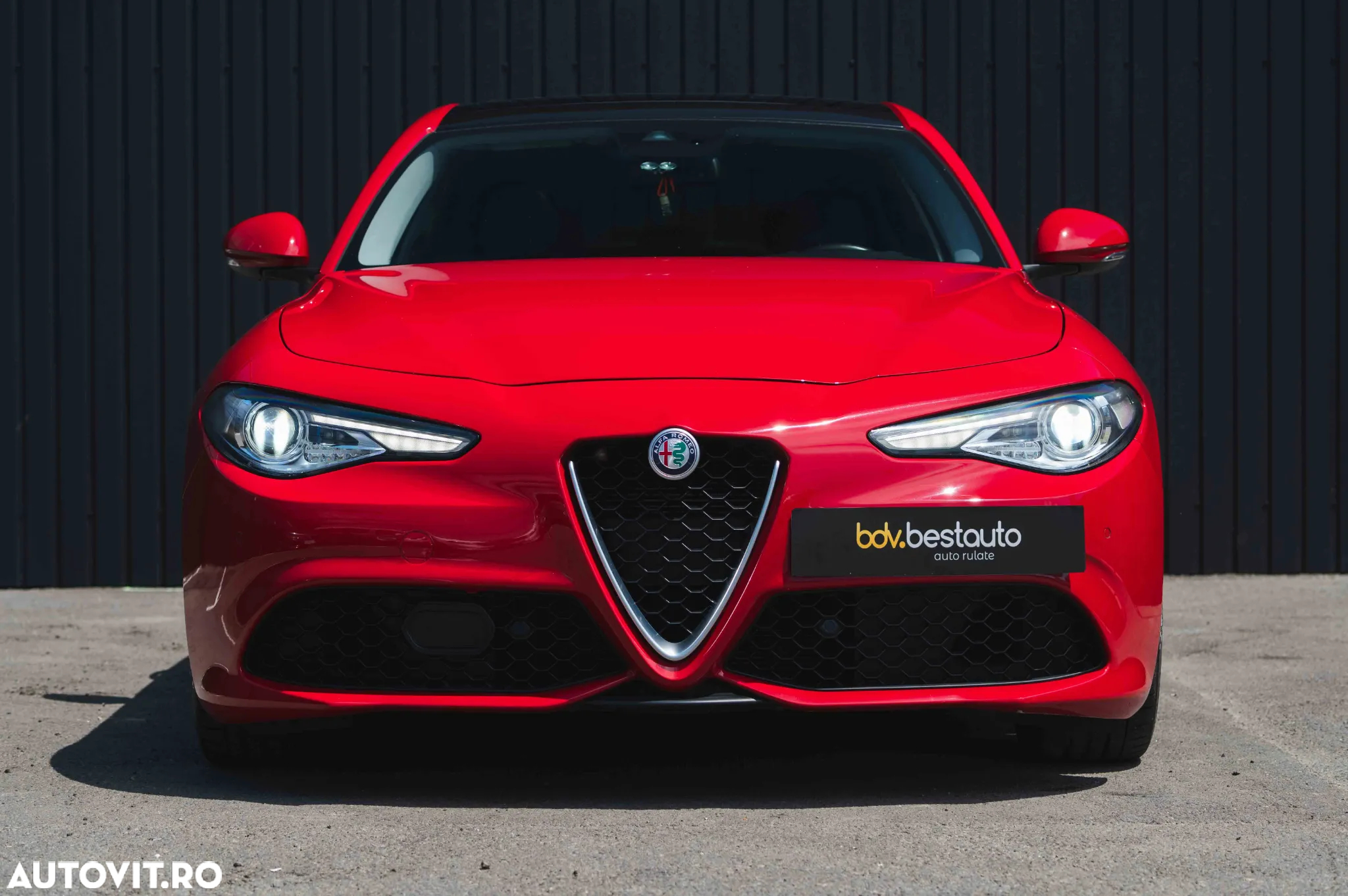 Alfa Romeo Giulia 2.2 Diesel AT8-Q4 Veloce - 2