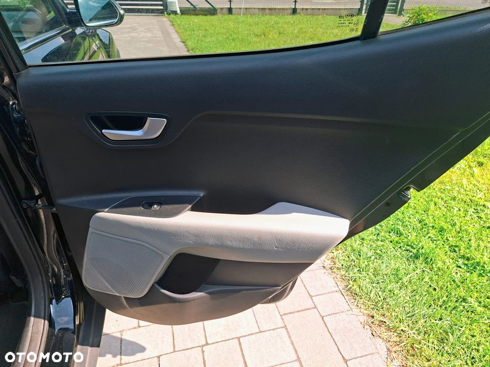 Kia Stonic 1.0 T-GDI 100 OPF Nightline Edition - 24