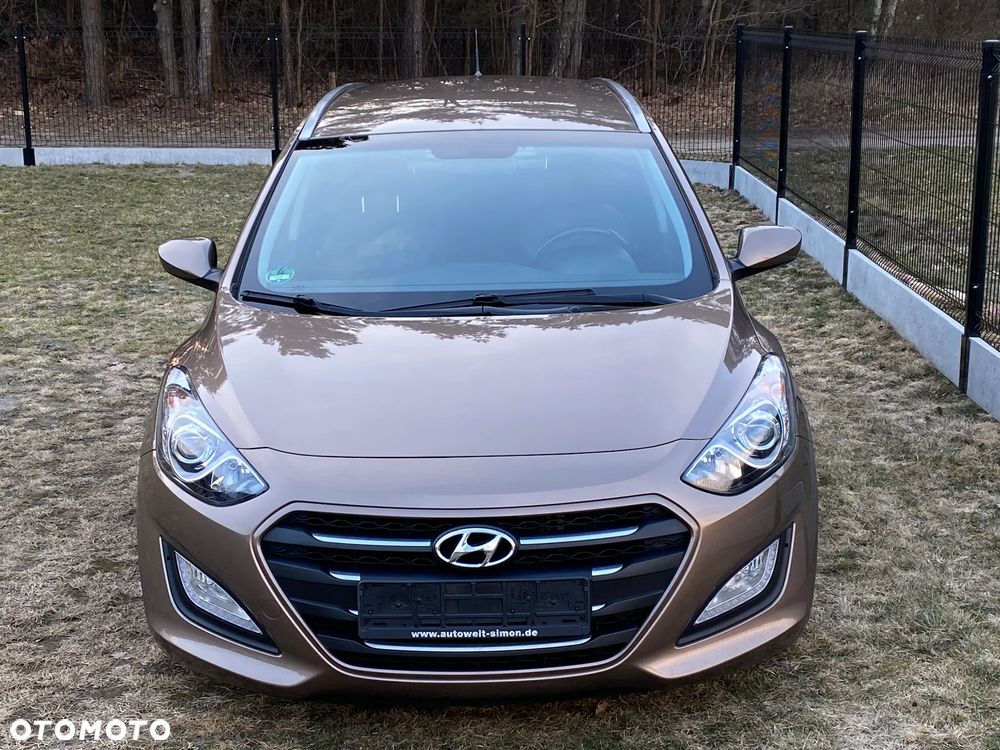 Hyundai i30 1.6 CRDI Trend - 4