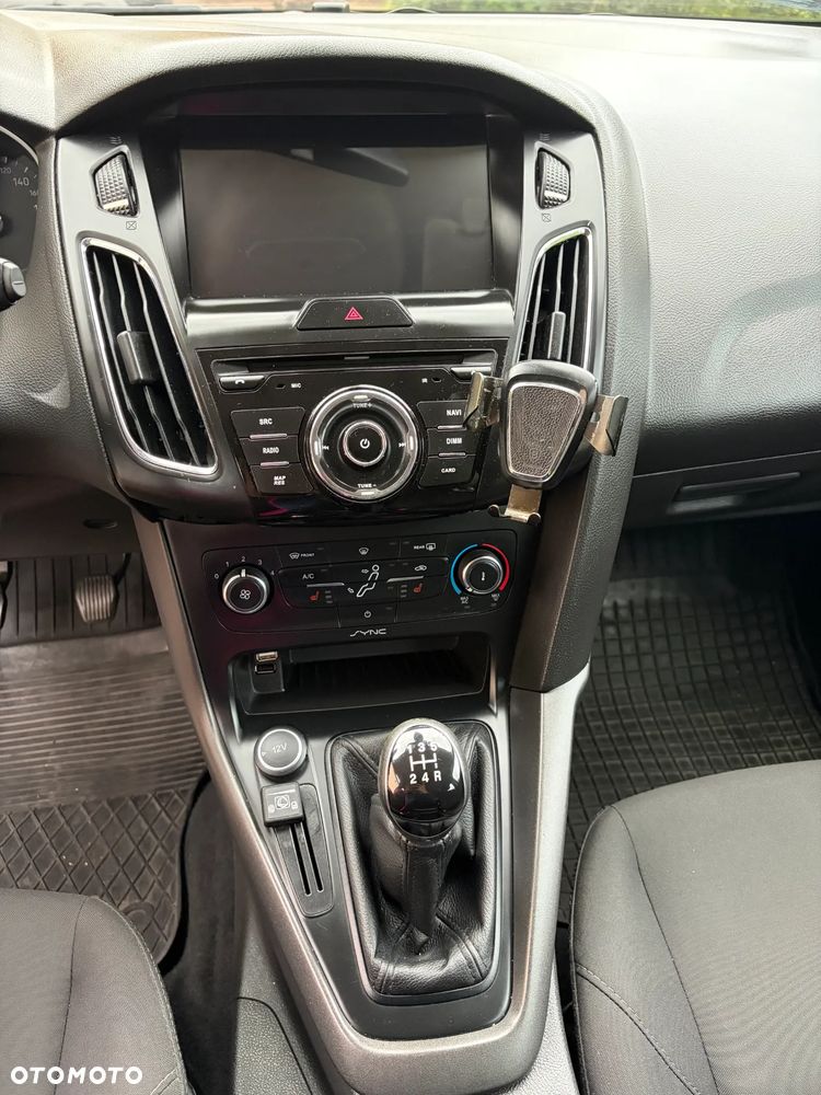 Ford Focus 1.6 SYNC Edition - 10