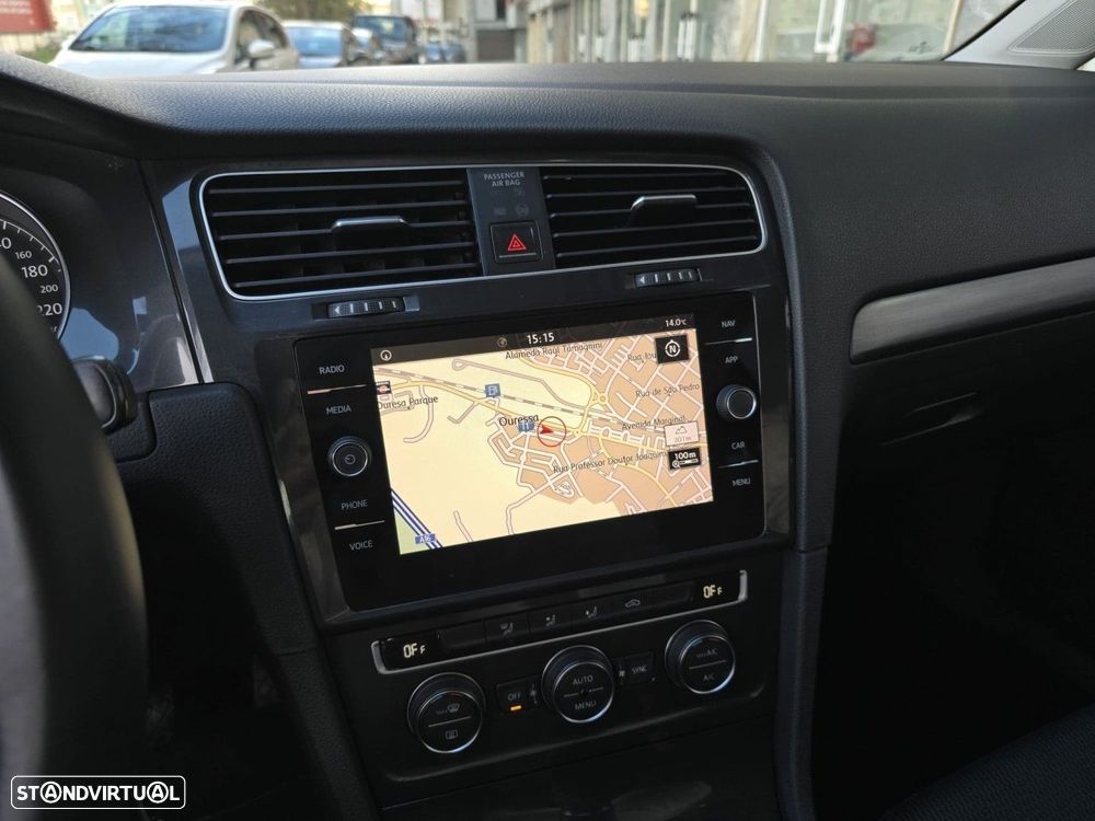 VW Golf 1.0 TSI Life - 16