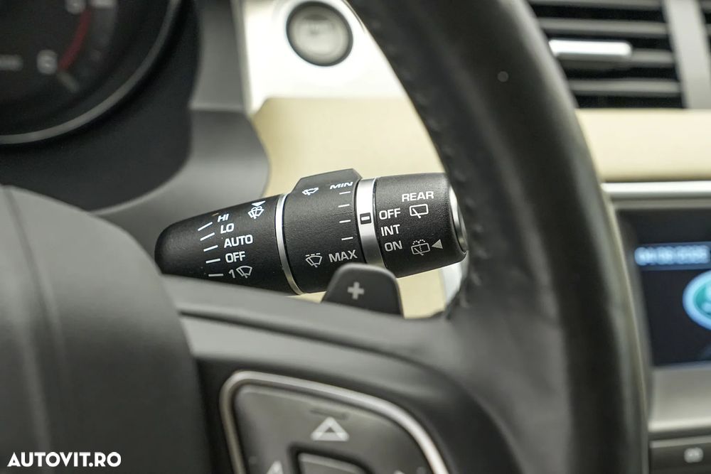 Land Rover Range Rover Evoque - 22