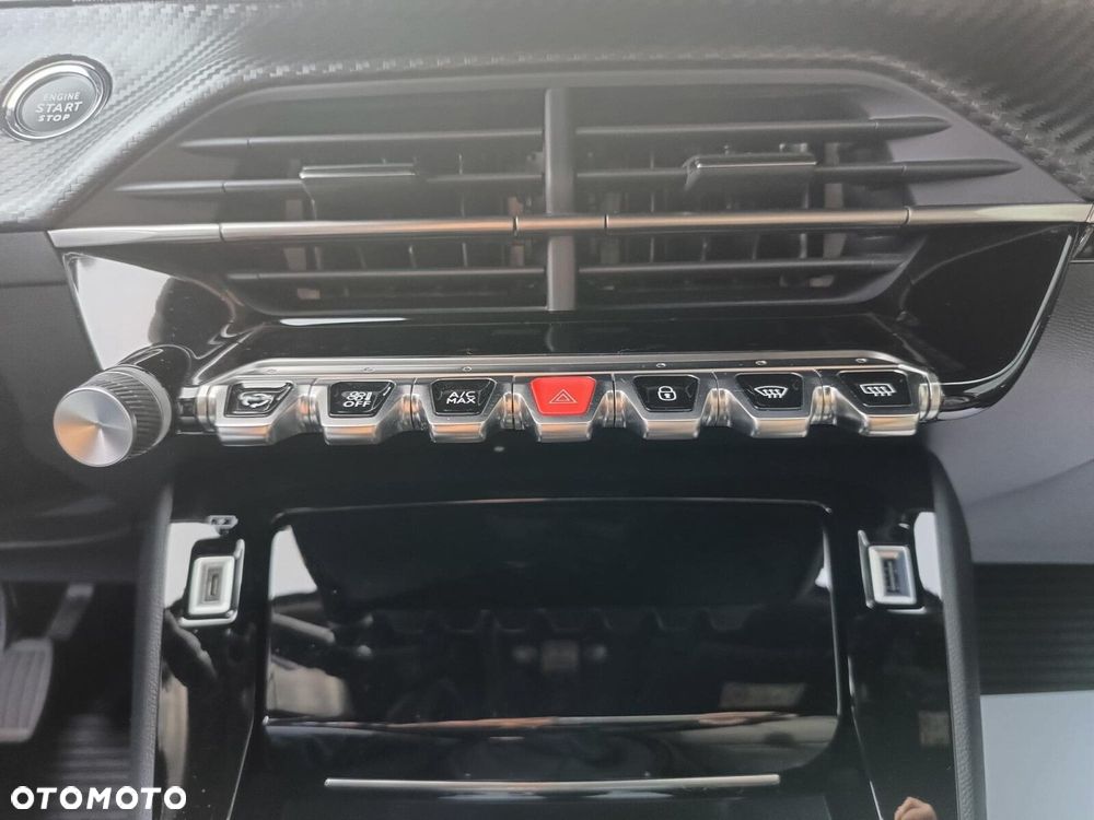 Peugeot 2008 PureTech 100 Allure S&S BVM6 - 27