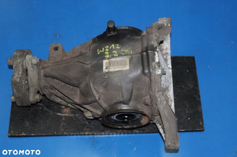 MERCEDES E W212 2.2 CDI MOST TYŁ TYLNY DYFER - 1