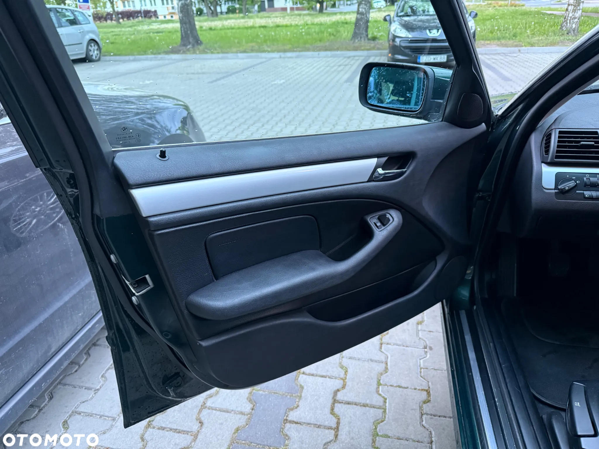 BMW Seria 3 320i - 15