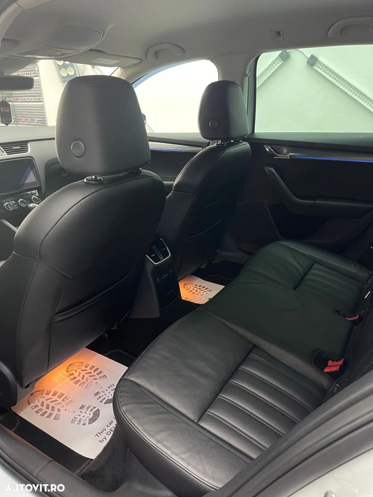 Skoda Octavia Combi Diesel 1.6 TDI DSG Style - 7