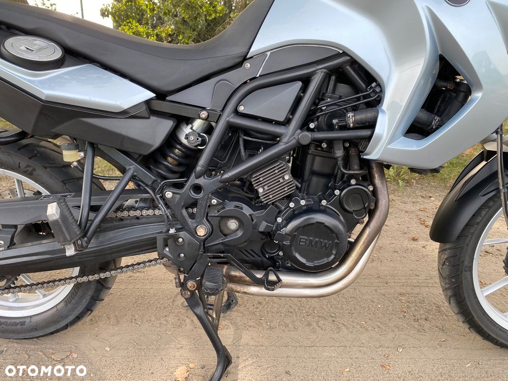 BMW F - 25