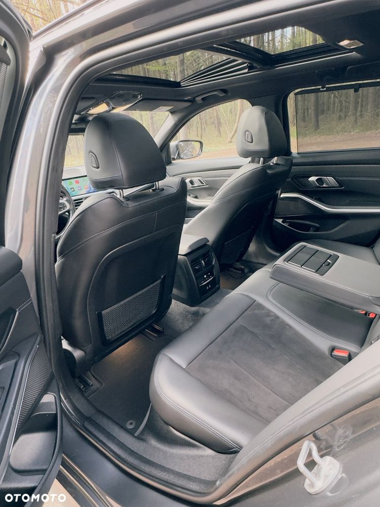 BMW Seria 3 320d mHEV M Sport - 9