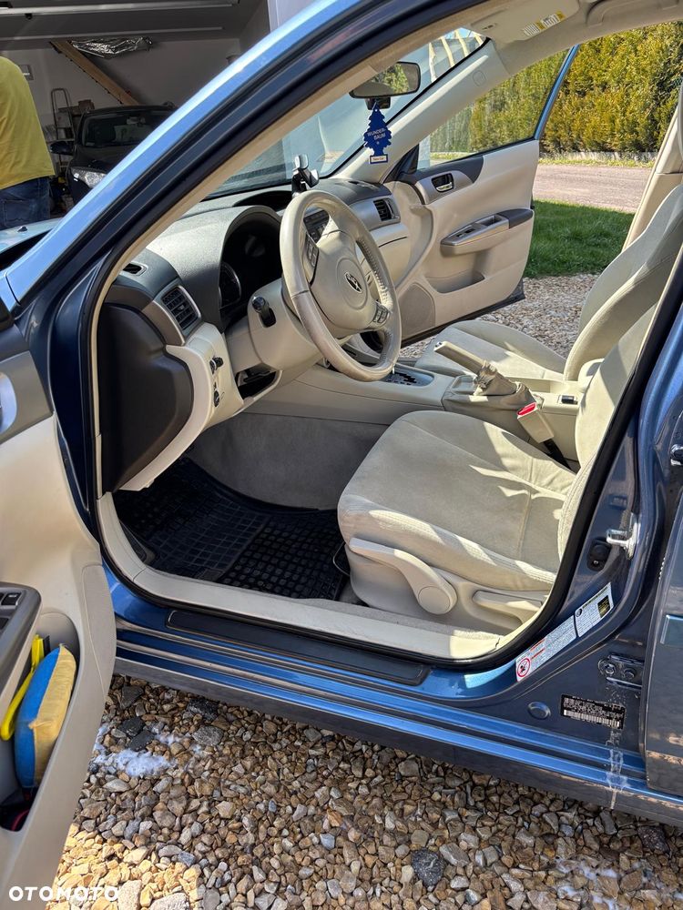 Subaru Impreza - 10