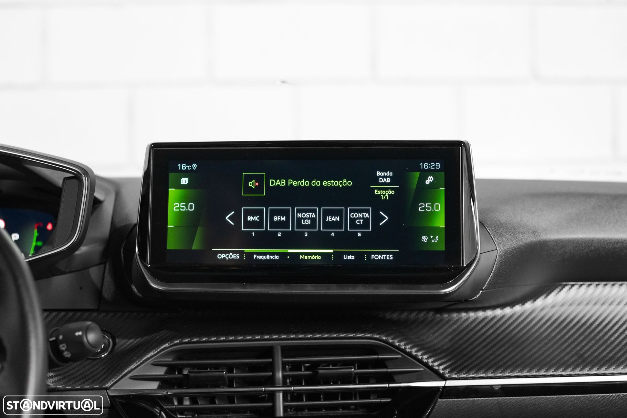 Peugeot 2008 1.2 PureTech Allure EAT8 - 18