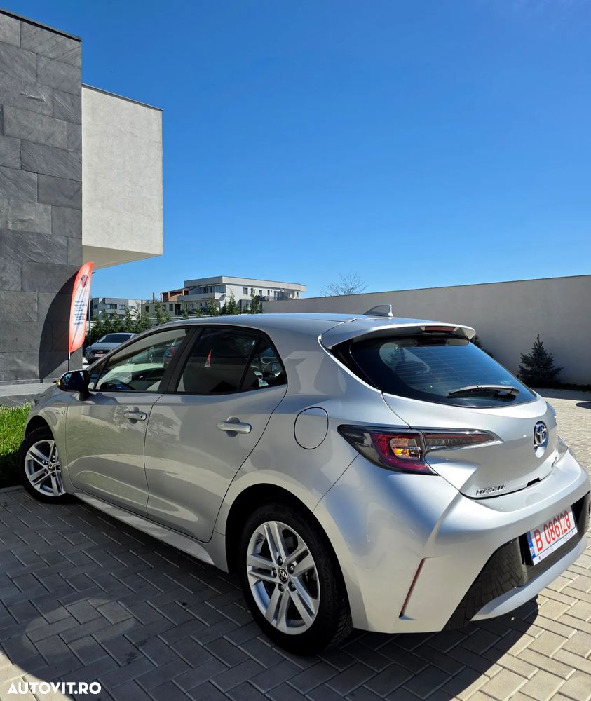 Toyota Corolla 1.8 Business Edition - 9