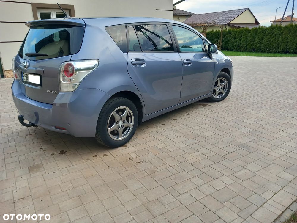 Toyota Verso 2.0 D-4D - 4