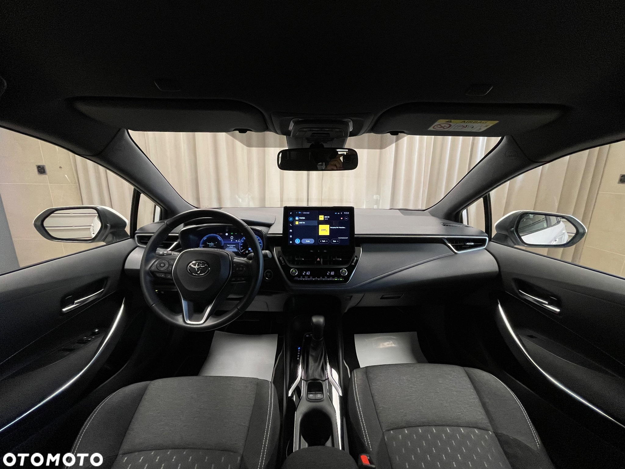 Toyota Corolla 1.8 Hybrid Comfort - 15