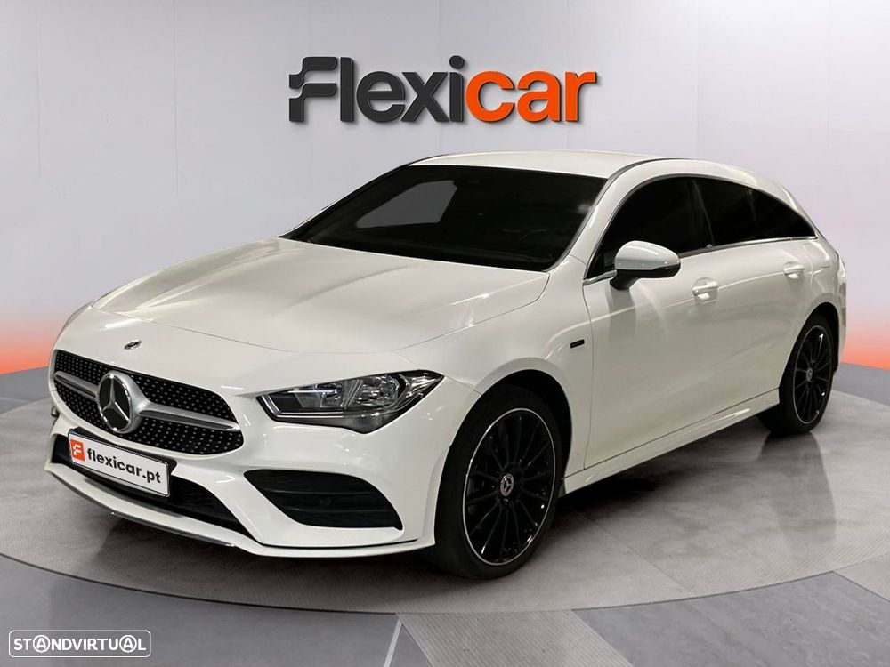 Mercedes-Benz CLA 250 e Shooting Brake AMG Line - 2