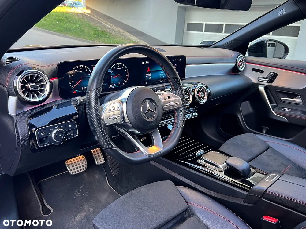 Mercedes-Benz CLA 200 AMG Line 7G-DCT - 8