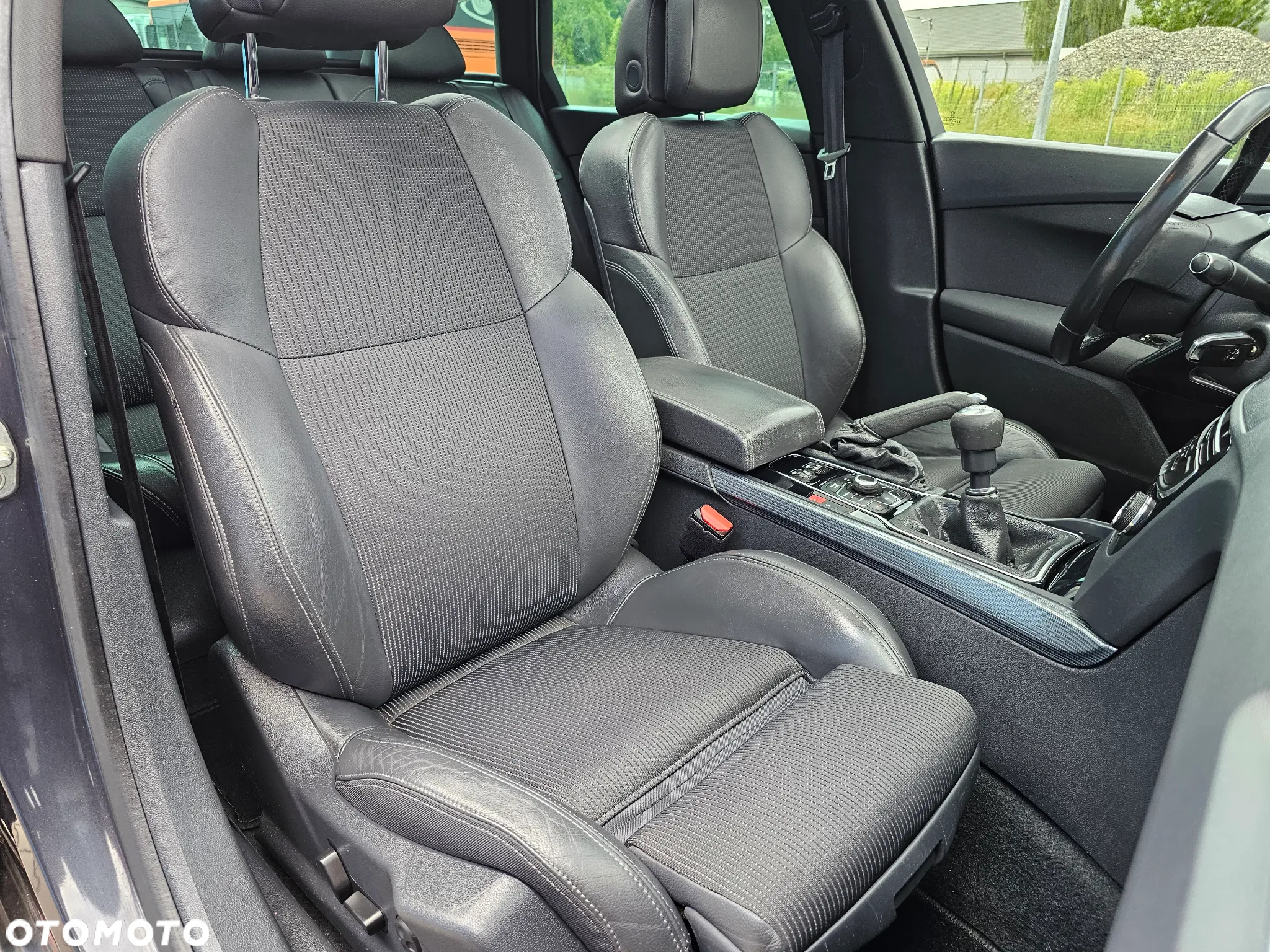 Peugeot 508 SW HDi FAP 140 Allure - 16
