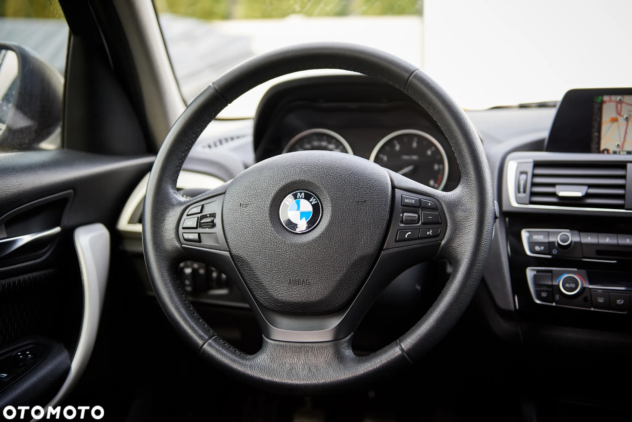 BMW Seria 1 114d - 9